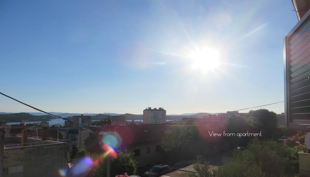 Apartment Simaris - Spacious With Terrace And Sea View Sibenik Exterior photo